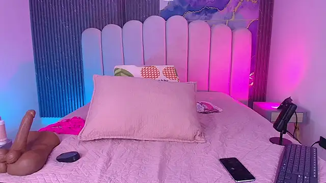 abbyrouss  online show from January 6, 2026, 3:10 am