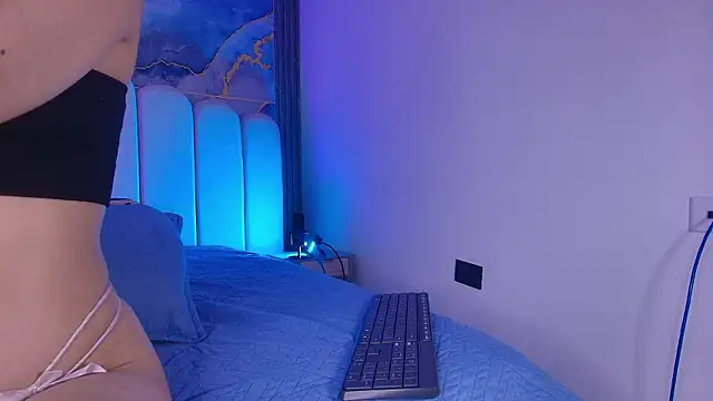 Snapshot of abbyrouss_ chatting on February 26, 2026, 3:06 am abbyrouss online show from February 26, 2026, 3:06 am