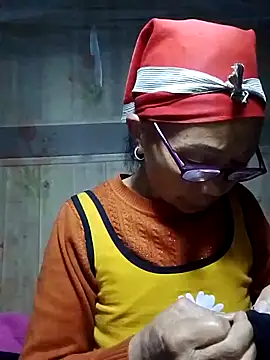 Snapshot of -Xuka-200 chatting on December 5, 2025, 10:25 am -Xuka-200 online show from December 5, 2025, 10:25 am