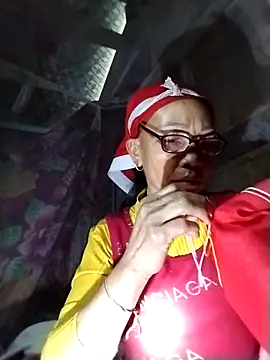 Snapshot of -Xuka-200 chatting on December 22, 2025, 12:00 am -Xuka-200 online show from December 22, 2025, 12:00 am