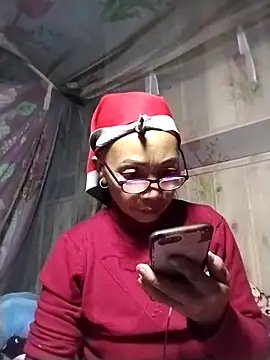 Snapshot of -Xuka-200 chatting on December 21, 2025, 11:56 am -Xuka-200 online show from December 21, 2025, 11:56 am