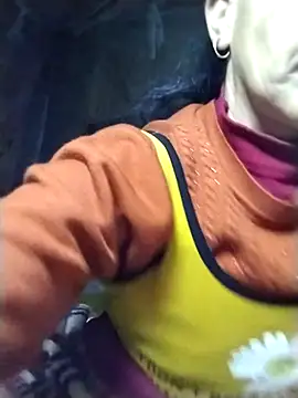 Snapshot of -Xuka-200 chatting on January 5, 2026, 11:19 pm -Xuka-200 online show from January 5, 2026, 11:19 pm