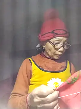 Snapshot of -Xuka-200 chatting on January 7, 2026, 12:32 pm -Xuka-200 online show from January 7, 2026, 12:32 pm