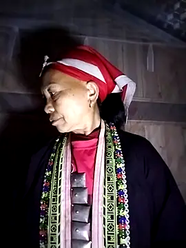 Snapshot of -Xuka-200 chatting on December 14, 2025, 10:26 pm -Xuka-200 online show from December 14, 2025, 10:26 pm