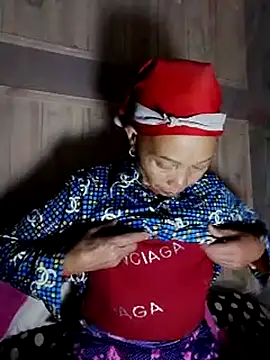 Snapshot of -Xuka-200 chatting on November 20, 2025, 12:17 pm -Xuka-200 online show from November 20, 2025, 12:17 pm