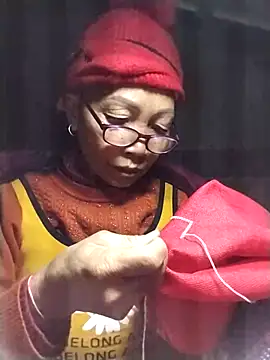 Snapshot of -Xuka-200 chatting on January 6, 2026, 11:53 pm -Xuka-200 online show from January 6, 2026, 11:53 pm