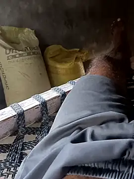 pus ylover online show from November 15, 2025, 7:56 am