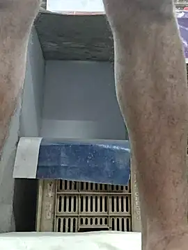 Famit025 online show from December 4, 2025, 4:17 pm