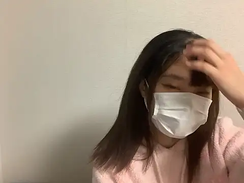 ituki 0415 online show from November 6, 2025, 4:22 pm