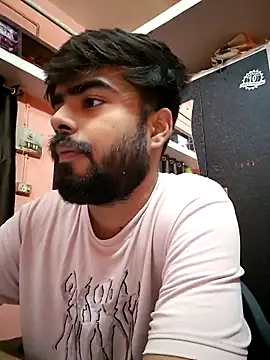 Snapshot of soniriyaa010101 chatting on May 16, 2026, 11:20 am soniriyaa010101 online show from May 16, 2026, 11:20 am