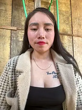 Snapshot of chipp-bong chatting on February 6, 2026, 6:09 am chipp-bong online show from February 6, 2026, 6:09 am