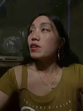 Snapshot of chipp-bong chatting on February 7, 2026, 1:41 pm chipp-bong online show from February 7, 2026, 1:41 pm