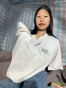 Snapshot of Mollie_jane chatting on October 24, 2025, 5:50 am Mollie jane online show from October 24, 2025, 5:50 am