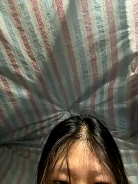 Snapshot of Mollie_jane chatting on October 20, 2025, 3:45 pm Mollie jane online show from October 20, 2025, 3:45 pm