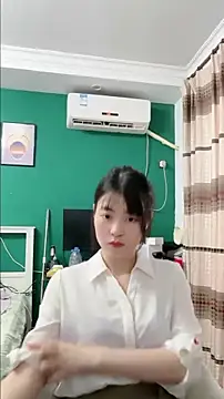 Snapshot of xuanxuanOo chatting on September 23, 2025, 8:54 am xuanxuanOo online show from September 23, 2025, 8:54 am