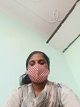 Snapshot of Hotty-arohi chatting on November 16, 2025, 10:20 am Hotty-arohi online show from November 16, 2025, 10:20 am