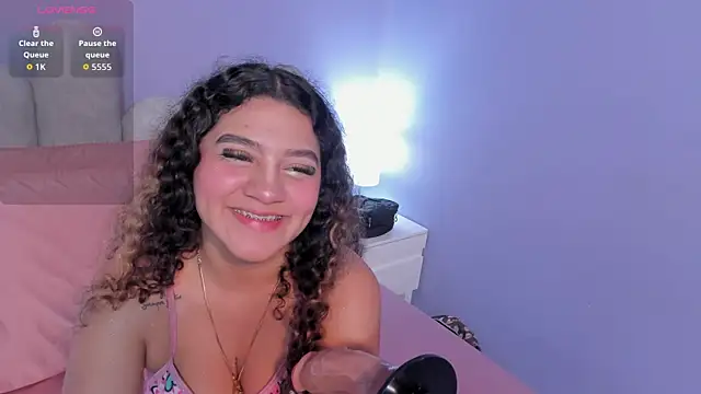 mia cataleiya online show from October 2, 2025, 11:35 am