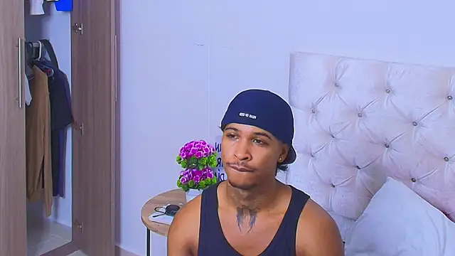 Snapshot of cassian_gold chatting on July 27, 2026, 12:50 am cassian gold online show from July 27, 2026, 12:50 am