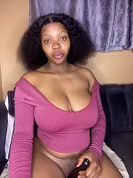 MilfBoobsxx online show from July 8, 2026, 2:03 am