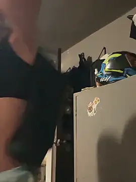 Caroline daring online show from March 27, 2026, 6:31 pm