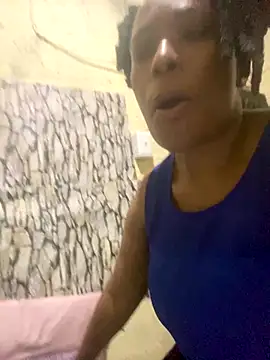 Remotlotlo21 online show from September 25, 2025, 6:36 pm