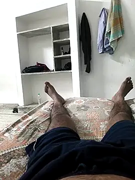 Snapshot of Chanderi19 chatting on April 15, 2026, 6:34 pm Chanderi19 online show from April 15, 2026, 6:34 pm