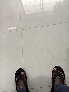 Snapshot of Chanderi19 chatting on December 1, 2025, 2:34 am Chanderi19 online show from December 1, 2025, 2:34 am