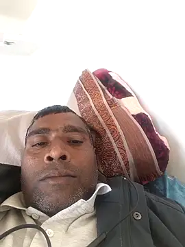 Snapshot of Chanderi19 chatting on December 16, 2025, 8:51 am Chanderi19 online show from December 16, 2025, 8:51 am