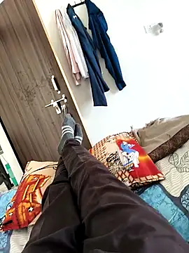 Snapshot of Chanderi19 chatting on December 2, 2025, 6:15 am Chanderi19 online show from December 2, 2025, 6:15 am