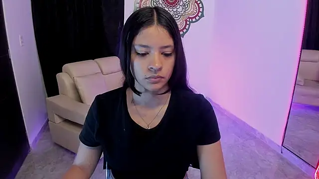 Candy fox 19 online show from March 21, 2026, 1:15 pm