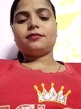 Hot-Pooja25 online show from April 23, 2026, 1:35 pm