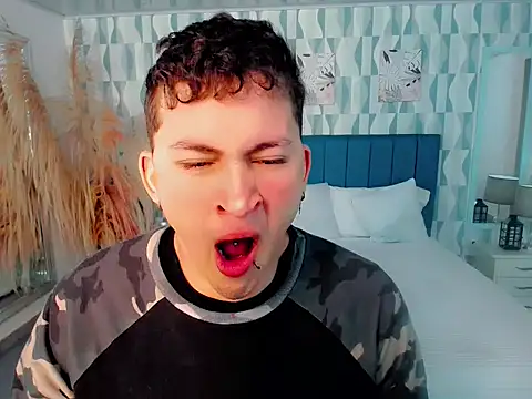 Axel savage online show from November 24, 2025, 11:54 am