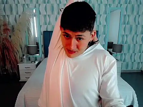 Axel savage online show from November 13, 2025, 2:21 pm