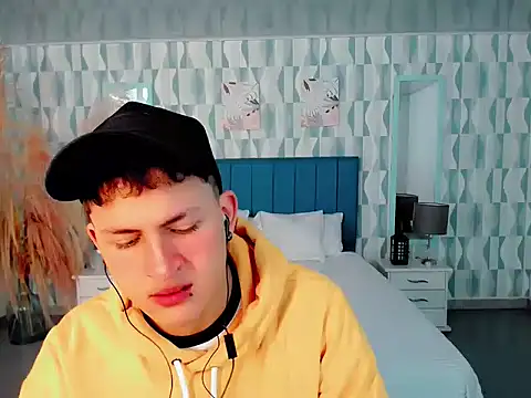 Axel savage online show from November 9, 2025, 12:09 pm