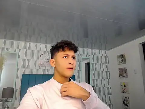 Snapshot of Axel_savage chatting on October 7, 2025, 12:06 pm Axel savage online show from October 7, 2025, 12:06 pm
