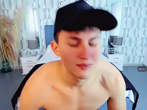 Axel savage online show from November 2, 2025, 3:39 pm