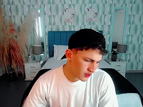 Axel savage online show from November 13, 2025, 2:15 am