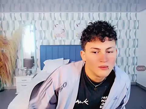 Axel savage online show from October 19, 2025, 11:57 am