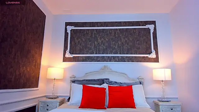 SharonBonet online show from September 30, 2025, 11:05 am