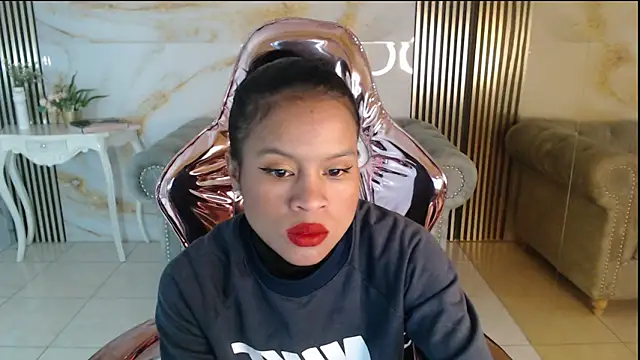 Snapshot of catalina5_s chatting on February 27, 2026, 1:11 pm catalina5 s online show from February 27, 2026, 1:11 pm