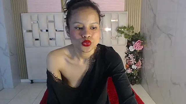 Snapshot of catalina5_s chatting on April 11, 2026, 7:45 am catalina5 s online show from April 11, 2026, 7:45 am