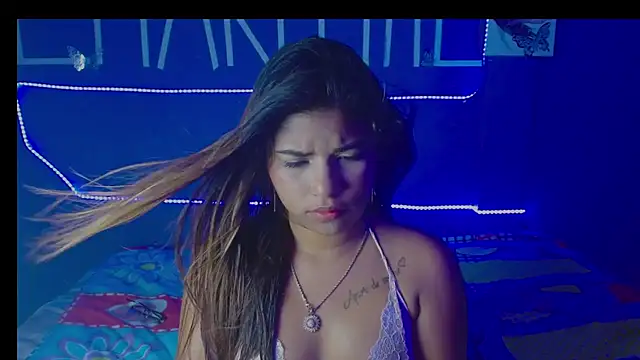 Snapshot of carito-08 chatting on October 18, 2025, 5:59 pm carito-08 online show from October 18, 2025, 5:59 pm