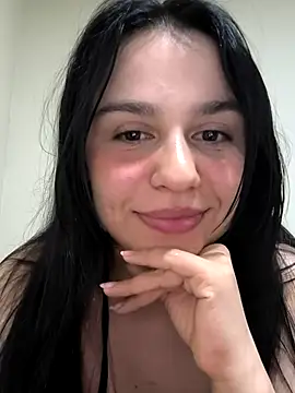 Snapshot of Daniela-rosee chatting on April 24, 2026, 4:03 am Daniela-rosee online show from April 24, 2026, 4:03 am