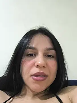 Snapshot of Daniela-rosee chatting on May 15, 2026, 10:52 pm Daniela-rosee online show from May 15, 2026, 10:52 pm