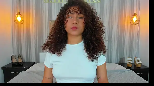 Sofiapassionne online show from July 15, 2026, 1:29 pm
