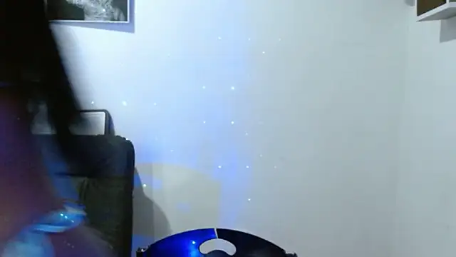 Snapshot of Megan_juicy_ chatting on October 3, 2025, 2:15 am Megan juicy online show from October 3, 2025, 2:15 am