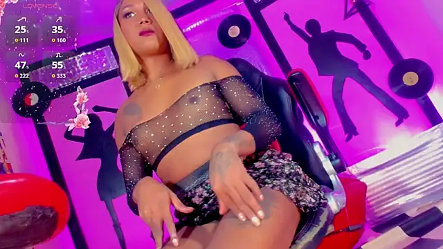 Alondra Campbell online show from September 16, 2025, 3:18 am