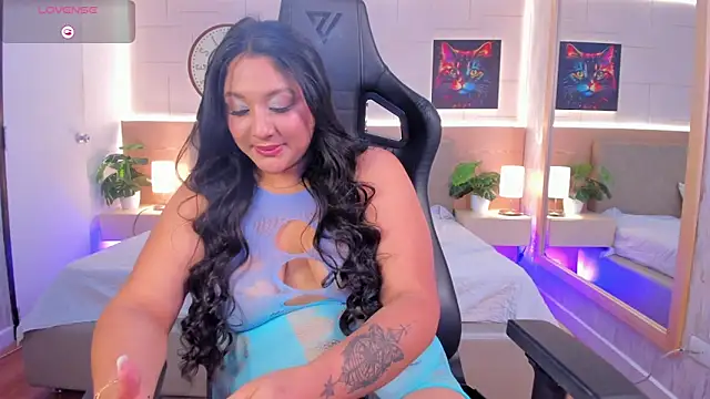 Snapshot of DannaScoot chatting on October 2, 2025, 8:45 pm DannaScoot online show from October 2, 2025, 8:45 pm