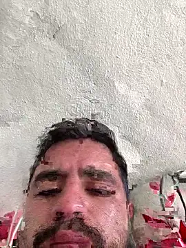 aalvaro98 online show from November 30, 2025, 5:36 pm