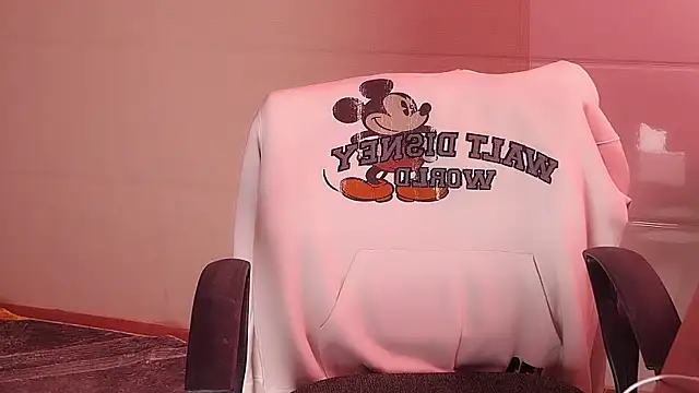 Ozzy boy86 online show from October 3, 2025, 1:12 pm